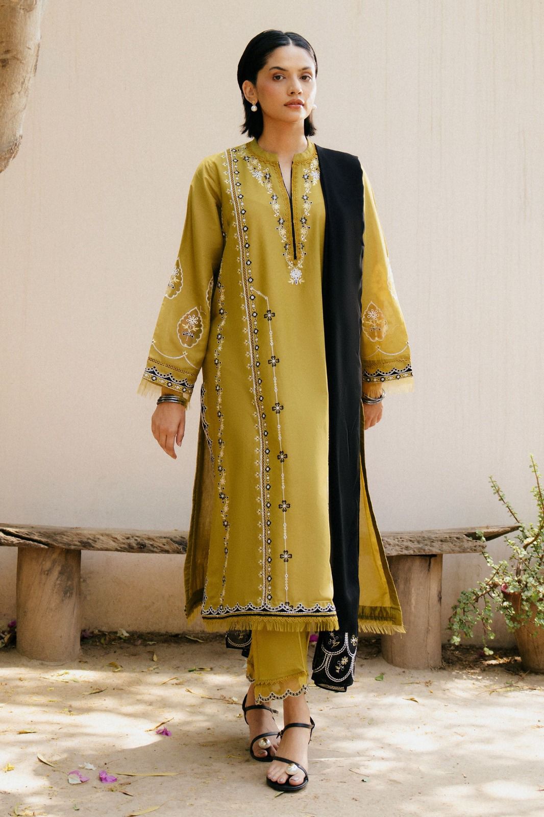 PARTY WEAR EMBROIDERED DHANAK