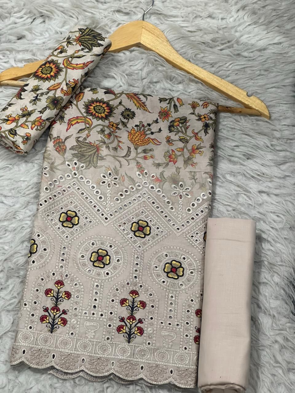 BARUOQE CHIKEN KARI 2PC